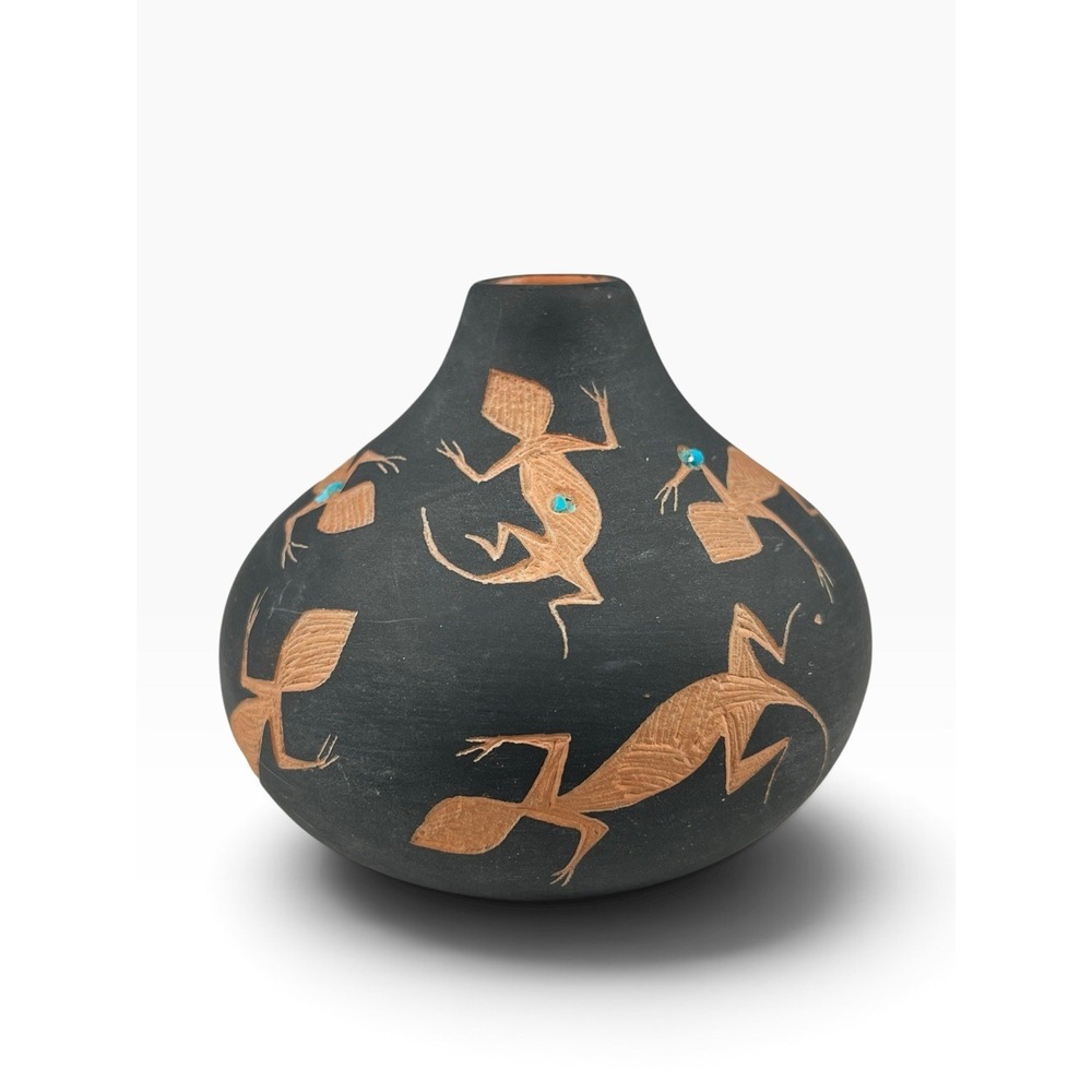 Kuutimaitsa Acoma Pottery Salamander Lizard Seed Pot Vase Black Turquoise Signed